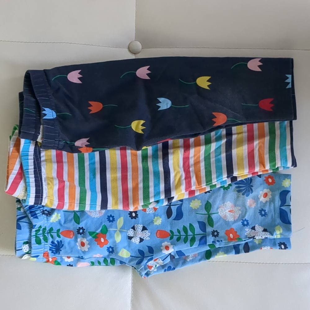 Lot of 3 Hanna Andersson US size 4 capri leggings in good play condition